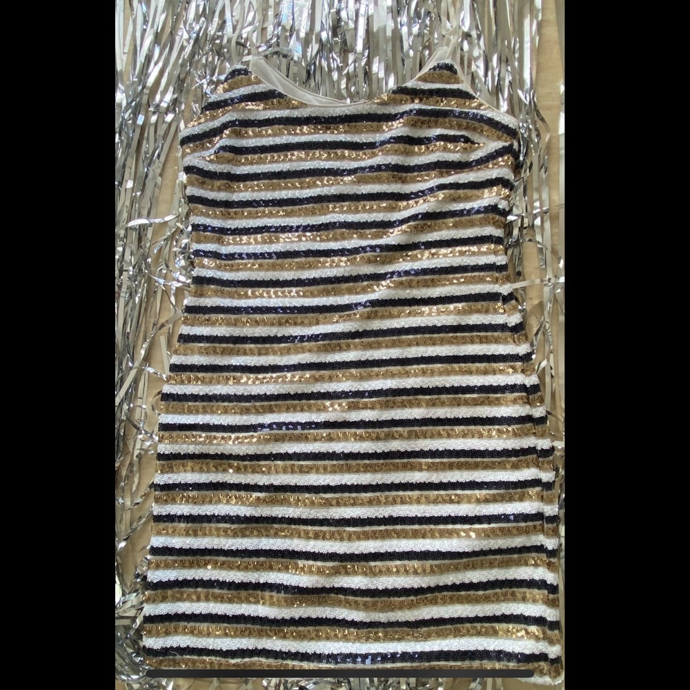 Vici GLITZ & Glam Adjustable Sequin Bodycon Dress size Medium. Multicolored.